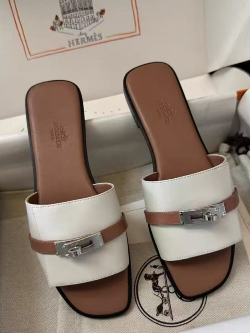 Hermes White & Brown Leather Kelly Buckle Slide Sandals